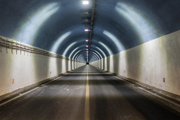 和邢铁路隧道检测衬砌背后缺陷